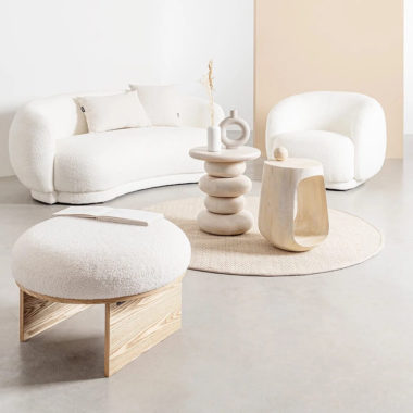 BOUCLÉ MATERIÁL: NOVÝ TREND V INTERIÉROVÉM DESIGNU