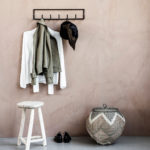 Věšák Rick černý