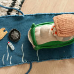 Plyšová loď s rolovacím mořem Fara modrá