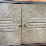 Poškozeno: Tv skříňka fiero 135 x 35 vzorovaná