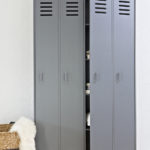 SKŘÍŇ STIJN OCELOVÁ ŠEDÁ