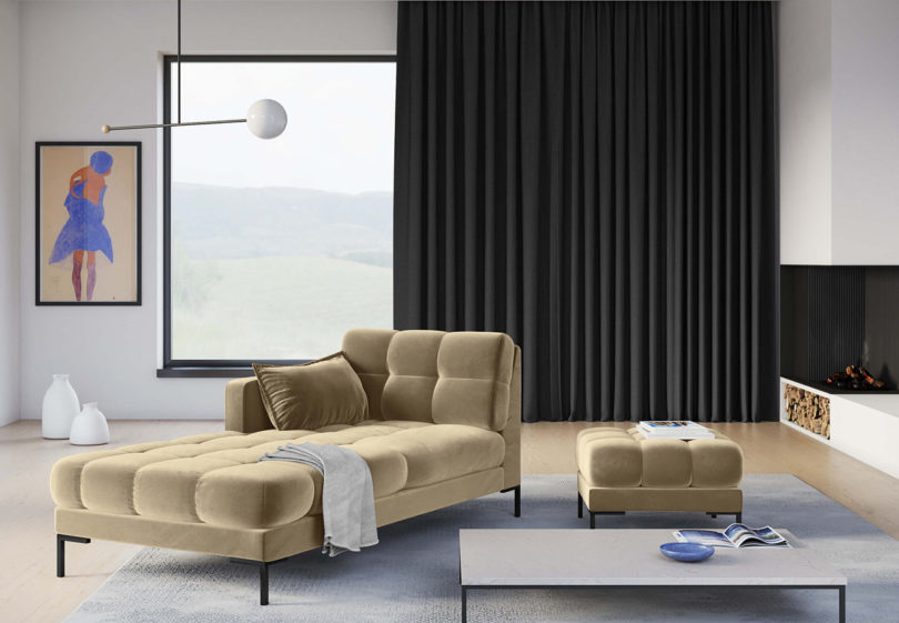 MIC_CHR_51_F1_MAMAIA2-BG:převracené