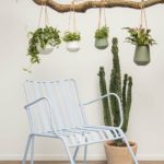 ZÁVĚSNÝ KVĚTINÁČ SKITTLE MALÝ BÍLÝ