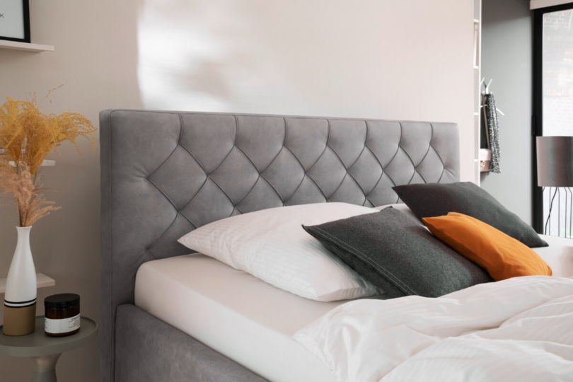 San Remo_Bulus 32 hellgrau_Detail KT 1973_21_fein copy